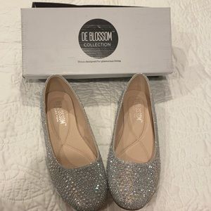 “Rhinestone Ballerina” flats